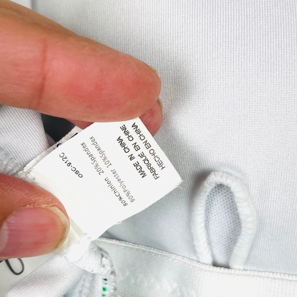 Cupshe Tropical Banana Leaf One Piece Swimsuit V Neck Criss Cross Women's Medium - Picture 9 of 12